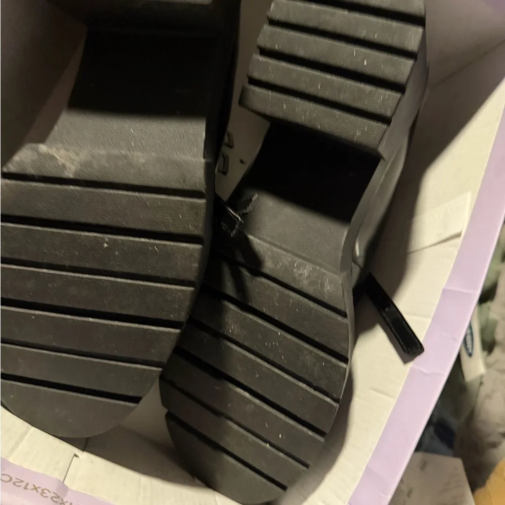 Madden Girl Glossy Black Mary Jane Shoes - Picture 6 of 6